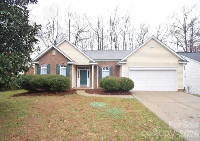 Homes for sale in Charlotte, NC | 10214 Stoneykirk Ln, Charlotte, NC 28269 | MLS# 4327796