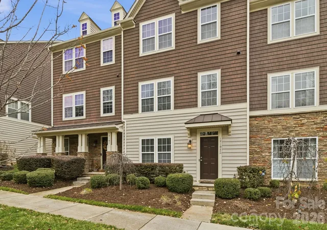 Photo 3 of Townhouse for sale at 19105 Chandlers Landing Dr, Cornelius, NC 28031 | MLS# 4327884 | Listing updated on 2026-09-13