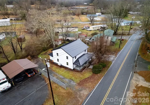 Photo 3 of House for sale at 576 Pickens Hwy, Rosman, NC 28722 | MLS# 4327921 | Listing updated on 2026-08-25