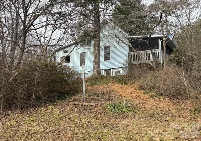 Photo 4 of Single family home for sale at 201 Tinsley Rd, Brevard, NC 28712 | MLS# 4328409 | Listing updated on 2026-10-01