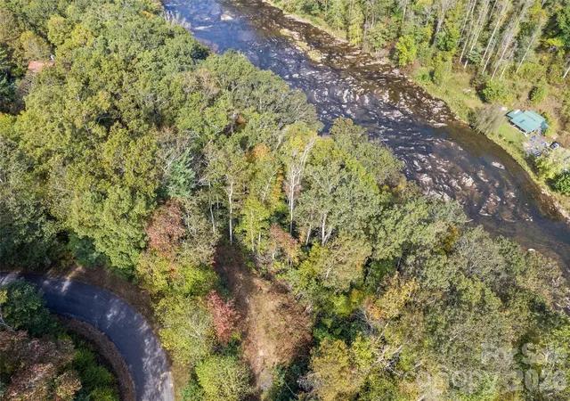 4th image of 16 Harleys Cvs, Waynesville, NC 28785 | MLS# 4328505