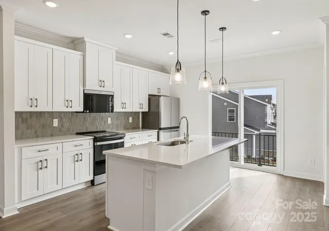 Photo 3 of Townhouse for sale at 309 Golden Maple Ct, Fort Mill, SC 29708 | MLS# 4328591 | Listing updated on 2026-10-16