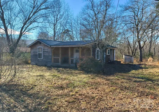 1st image of 28 Pearl St, Black Mountain, NC 28711 | MLS# 4328633
