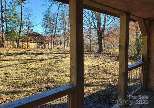 9th image of 28 Pearl St, Black Mountain, NC 28711 | MLS# 4328633