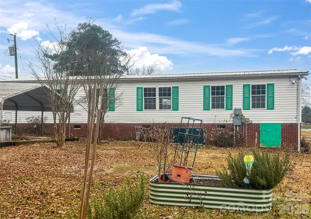 Homes for sale in Mount Gilead, NC | 205 W Haywood Ln, Mount Gilead, NC 27306 | MLS# 4328802