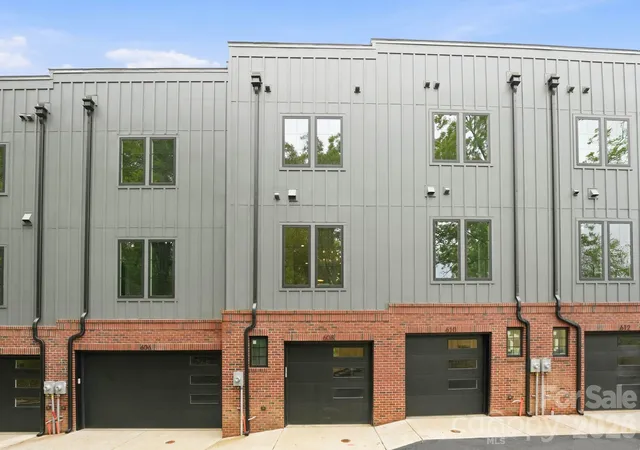 Photo 2 of Townhouse for sale at 612 E 16th Street, Charlotte, NC 28206 | MLS# 4329074 | Listing updated on 2026-07-29