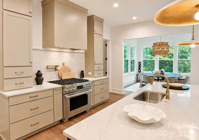 4th image of 4337 Castleton Rd, Charlotte, NC 28211 | MLS# 4329159