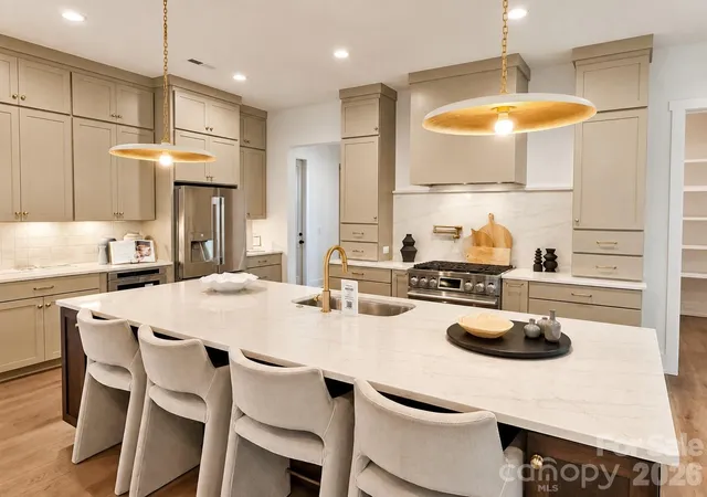 5th image of 4337 Castleton Rd, Charlotte, NC 28211 | MLS# 4329159