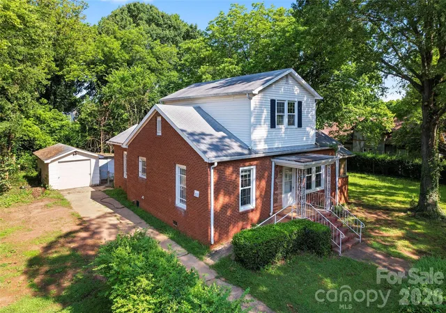 Homes for sale in Charlotte, NC | 317 Campus St, Charlotte, NC 28216 | MLS# 4329279