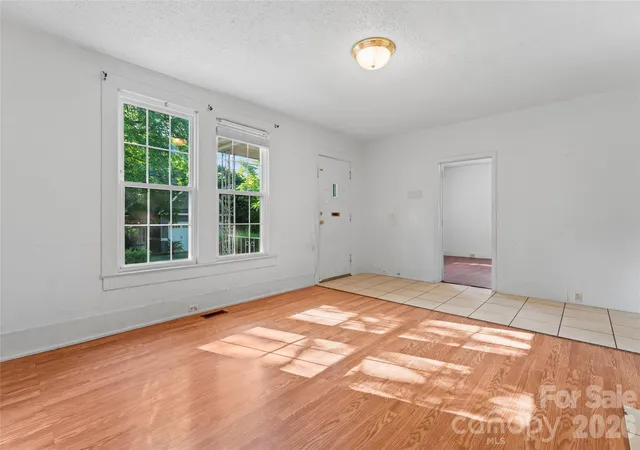Homes for sale in Charlotte, NC | 317 Campus St, Charlotte, NC 28216 | MLS# 4329279