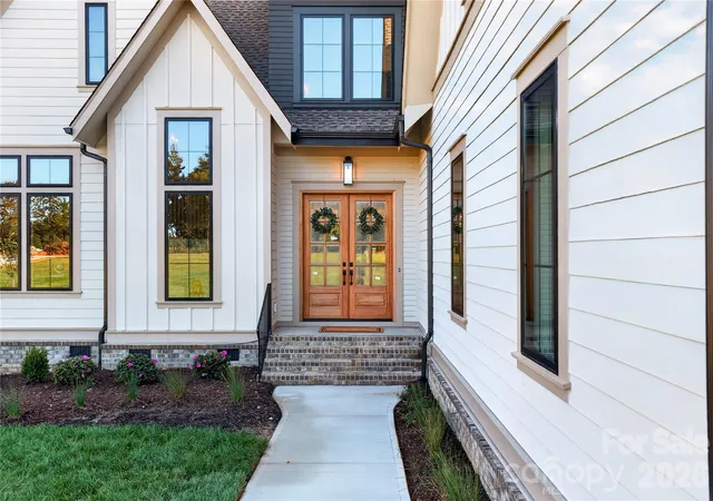 Photo 3 of Single family home for sale at 2073 Holbrook Rd, Fort Mill, SC 29715 | MLS# 4329346 | Listing updated on 2026-10-07