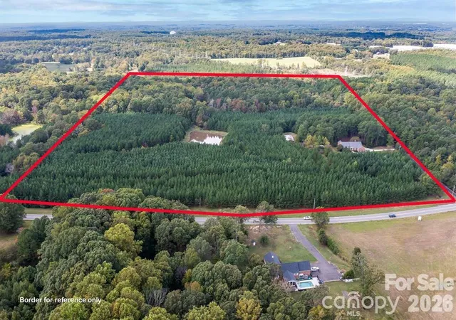 Photo 1 of Single family home for sale at 11001 Mount Holly Huntersville Rd, Huntersville, NC 28078 | MLS# 4329466 | Listing updated on 2026-08-20