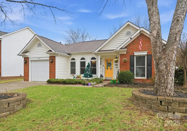 3rd image of 13512 Michael Lynn Rd, Charlotte, NC 28278 | MLS# 4329599