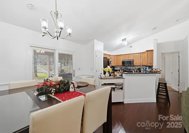 4th image of 13512 Michael Lynn Rd, Charlotte, NC 28278 | MLS# 4329599