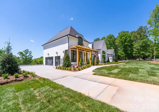 5th image of 18304 Rosapenny Rd, Charlotte, NC 28278 | MLS# 4329867