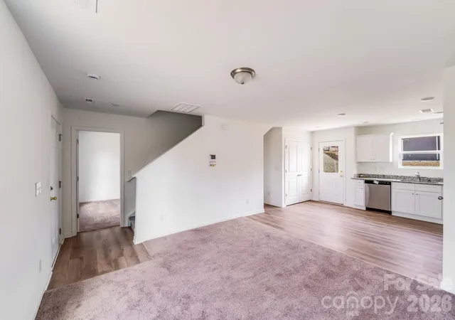 Photo 3 of Single family home for sale at 337 Buckelew St, Lancaster, SC 29720 | MLS# 4330193 | Listing updated on 2026-10-10
