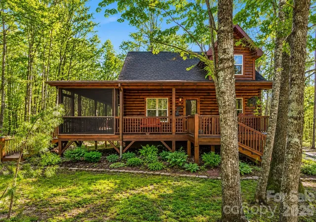 Homes for sale in Nebo, NC | 204 Mountain Vista Dr, Nebo, NC 28761 | MLS# 4330254