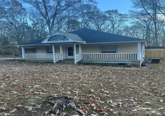 Photo 1 of Single family home for sale at 6341 Macon St, Charlotte, NC 28208 | MLS# 4330571 | Listing updated on 2026-07-04