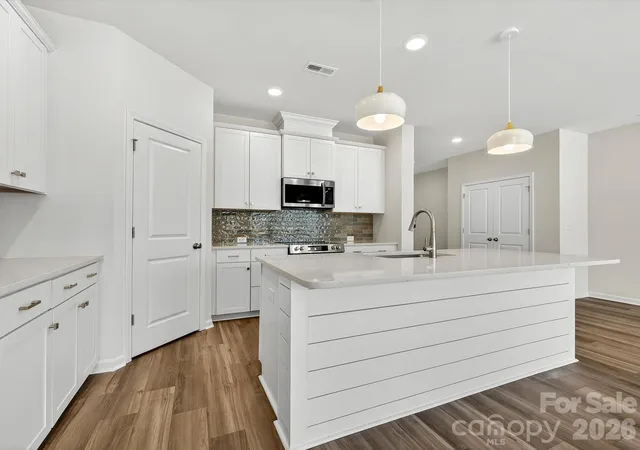 Photo 3 of Townhouse for sale at 258 Alluvium Ln, Waxhaw, NC 28173 | MLS# 4330678 | Listing updated on 2026-10-04
