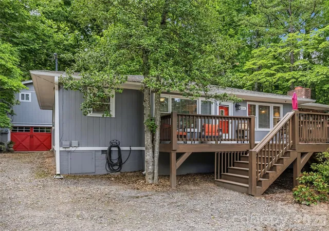 Photo 1 of Single family home for sale at 416 S Cherokee Ave, Black Mountain, NC 28711 | MLS# 4330813 | Listing updated on 2026-06-13