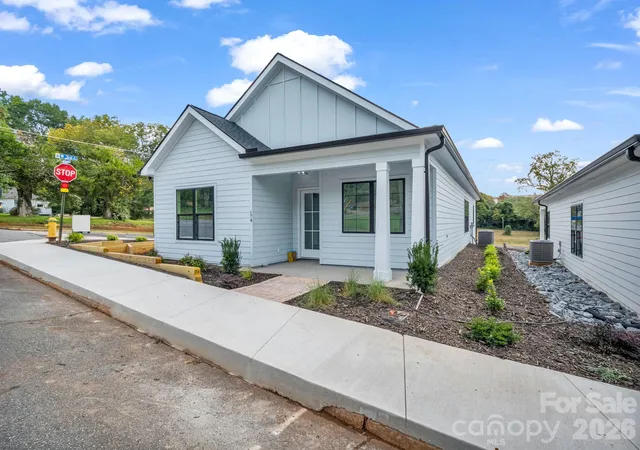 Single family home for sale at 174 N Mitchell St, Rutherfordton, NC 28139 | MLS# 4331139