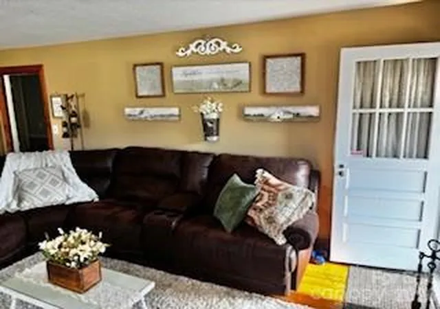 Photo 3 of Single family home for sale at 3391 Asbury Rd, Mount Airy, NC 27030 | MLS# 4331556 | Listing updated on 2026-09-01