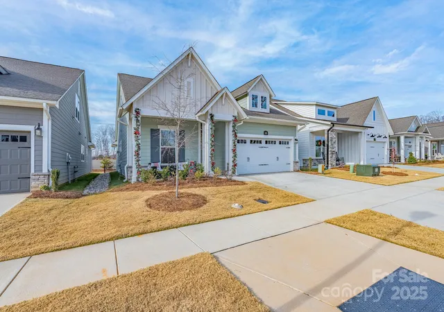 Homes for sale in Waxhaw, NC | 1038 Idyllic Ln, Waxhaw, NC 28173 | MLS# 4331673