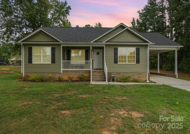 Photo 4 of Single family home for sale at 2211 Airport Rd, Lancaster, SC 29720 | MLS# 4332158 | Listing updated on 2026-09-01