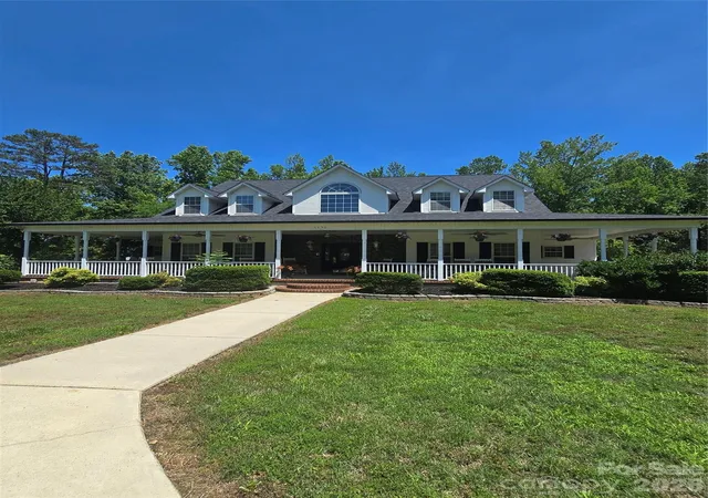 Photo 1 of Single family home for sale at 6650 Dellwood Dr, Kannapolis, NC 28081 | MLS# 4332230 | Listing updated on 2026-07-24