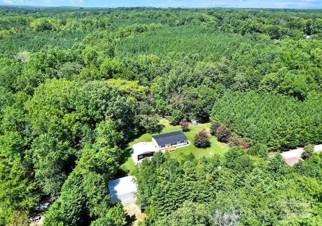 Photo 2 of Single family home for sale at 1219 Neely Smith Ln, Gastonia, NC 28056 | MLS# 4332846 | Listing updated on 2026-08-01