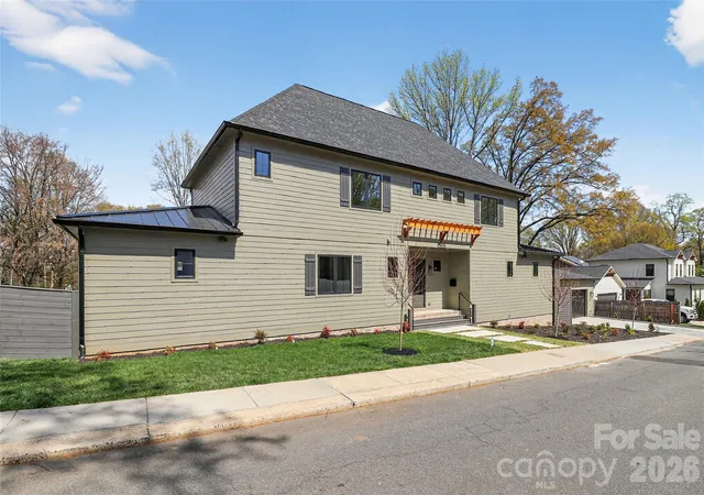 2nd image of 1505 Grace St, Charlotte, NC 28205 | MLS# 4332932