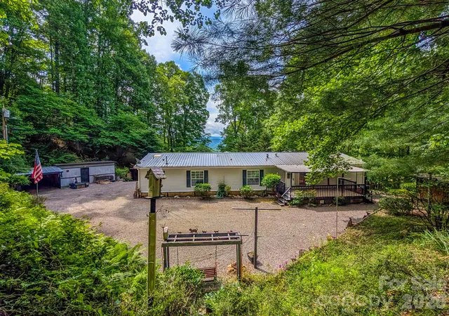 3rd image of 1372 Lickskillet Rd, Burnsville, NC 28714 | MLS# 4333089