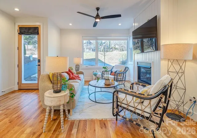 3rd image of 21 Orrinel Wy, Asheville, NC 28806 | MLS# 4333114