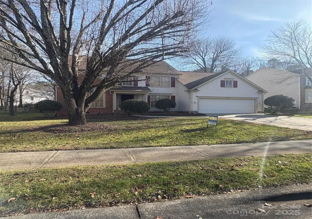 3rd image of 5828 Swanston Dr, Charlotte, NC 28269 | MLS# 4333128