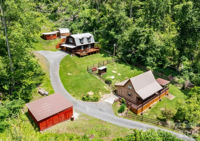 Photo 1 of Single family home for sale at 1010 And 1014 Melton Branch Rd, Bakersville, NC 28705 | MLS# 4333369 | Listing updated on 2026-06-13