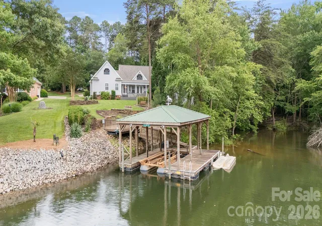 2nd image of 9372 Island Point Rd, Sherrills Ford, NC 28673 | MLS# 4333370