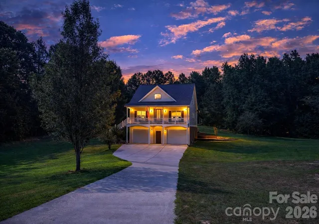 Homes for sale in York, SC | 556 Peaceful Creek Dr, York, SC 29745 | MLS# 4333441