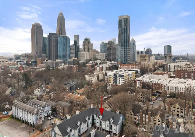 2nd image of 509 N Graham St, Charlotte, NC 28202