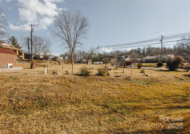 Homes for sale in Marion, NC | 63 Clear Creek Rd, Marion, NC 28752 | MLS# 4333623