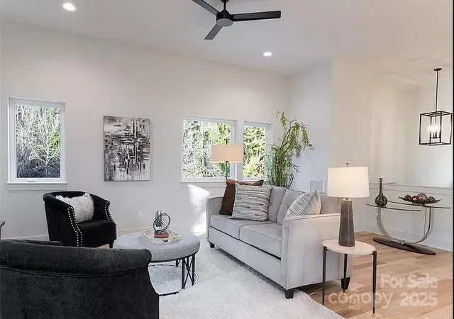 4th image of 17 Macallan Ln, Asheville, NC 28805 | MLS# 4333991