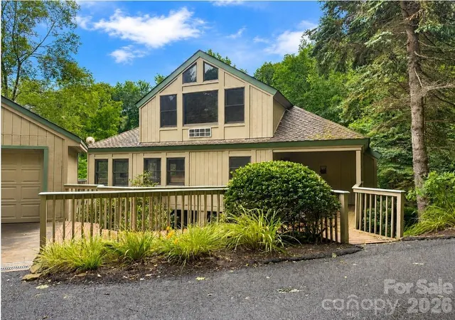 Photo 1 of Single family home for sale at 71 Ivy Ridge Rd, Burnsville, NC 28714 | MLS# 4334106 | Listing updated on 2026-08-13