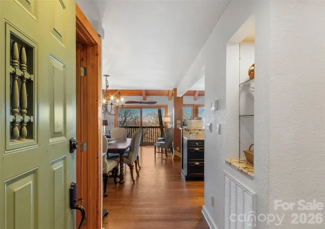Photo 2 of Single family home for sale at 71 Ivy Ridge Rd, Burnsville, NC 28714 | MLS# 4334106 | Listing updated on 2026-08-13