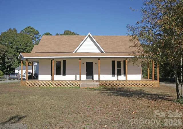 Homes for sale in Clover, SC | 119 Marion St, Clover, SC 29710 | MLS# 4334219