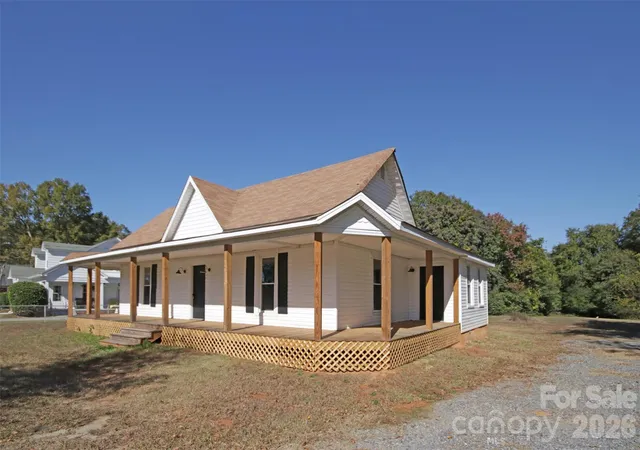 Homes for sale in Clover, SC | 119 Marion St, Clover, SC 29710 | MLS# 4334219