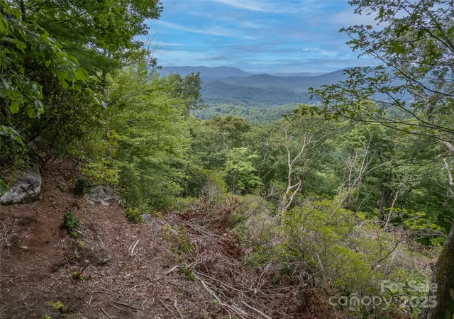 Photo 1 of Land for sale at 20 Highland Point Dr, Hendersonville, NC 28739 | MLS# 4334240 | Listing updated on 2026-01-08