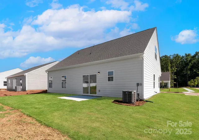 Photo 3 of Single family home for sale at 124 Rills Xing Way, Troutman, NC 28166 | MLS# 4334341 | Listing updated on 2026-09-24