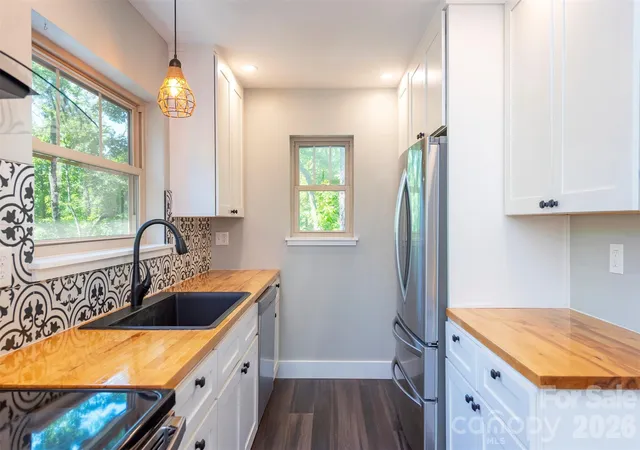 5th image of 115 Bartram Wy, Black Mountain, NC 28711 | MLS# 4334458