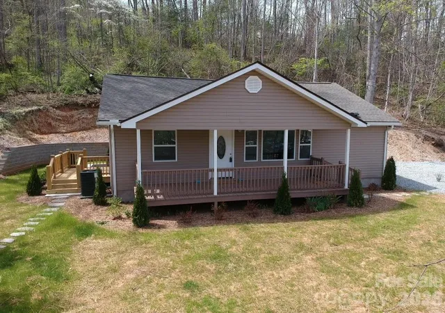 1st image of 841 B Charlotte Hwy, Fairview, NC 28730 | MLS# 4334477