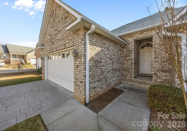 Photo 3 of Single family home for sale at 115 Birkdale Dr, Salisbury, NC 28144 | MLS# 4334479 | Listing updated on 2026-10-09