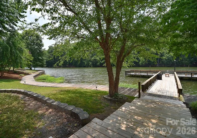 Homes for sale in New London, NC | 110 Sycamore St, New London, NC 28127 | MLS# 4334500